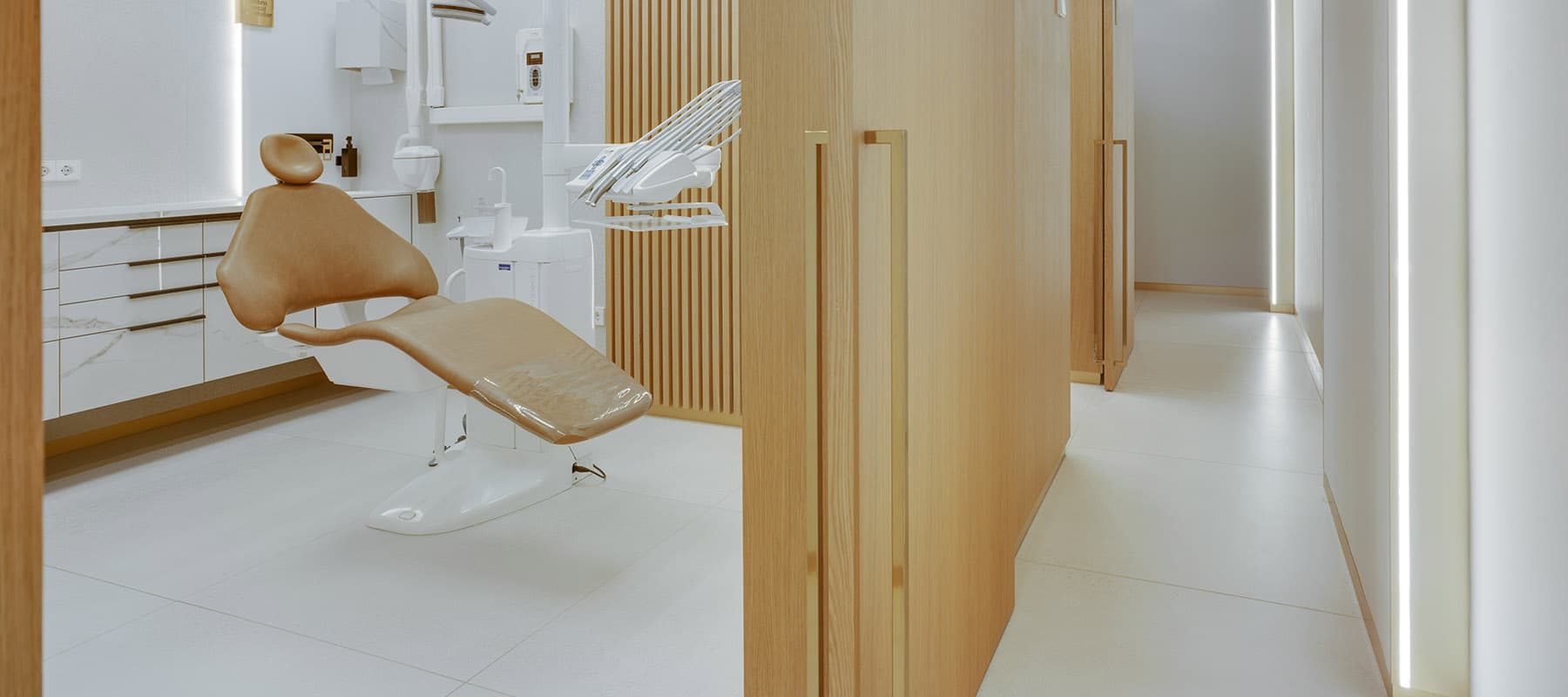 Serie Contract White de Cifre Cerámica